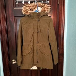 Hollister Olive Parka Jacket lined with Sherpa and with Faux Fur Hood